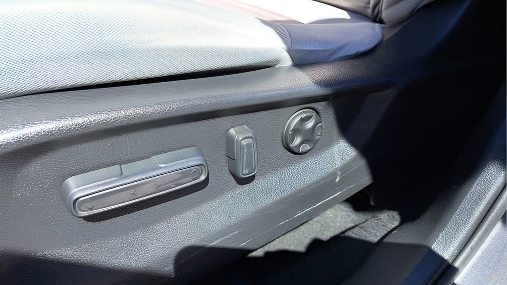 Used 2021 Honda CR-V EX image 19