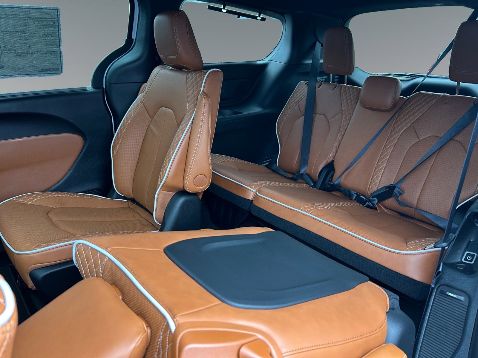 New 2026 Chrysler Pacifica Pinnacle FWD image 13