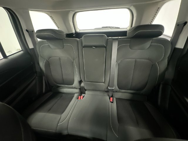 Used 2024 Jeep Grand Cherokee Laredo X AWD/4WD image 32