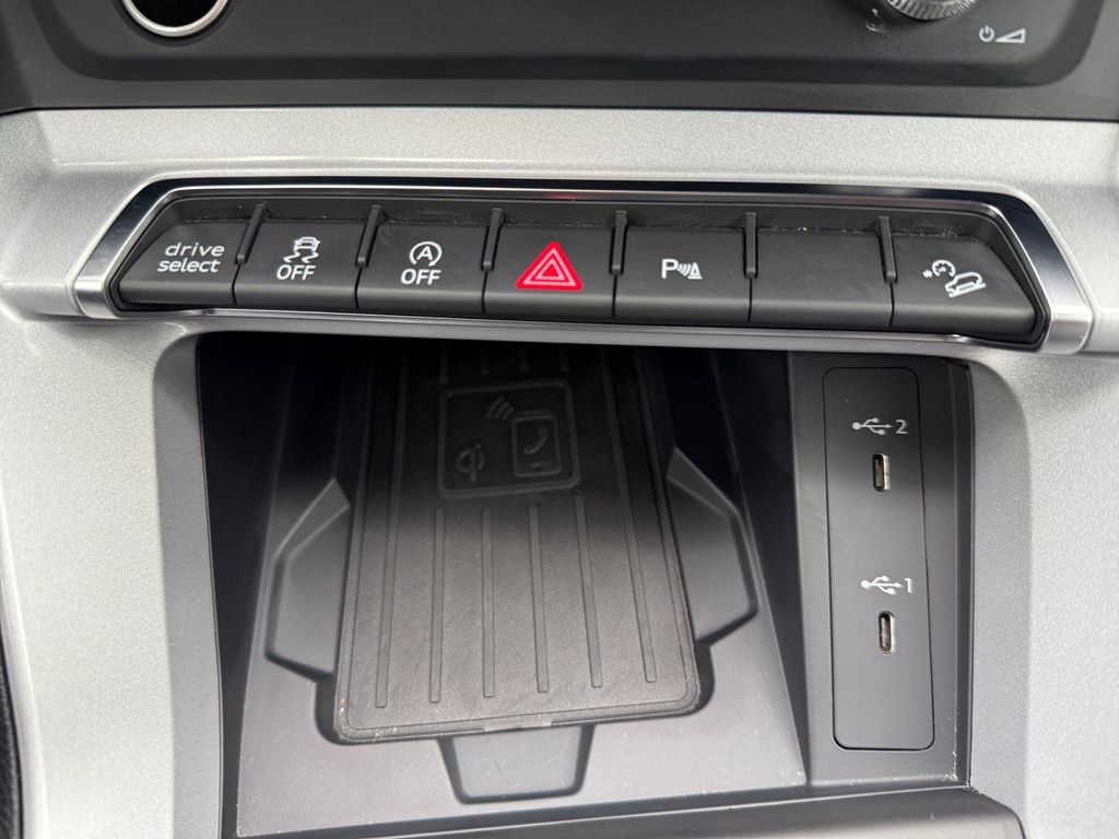 Used 2024 Audi Q3 2.0T Premium image 17