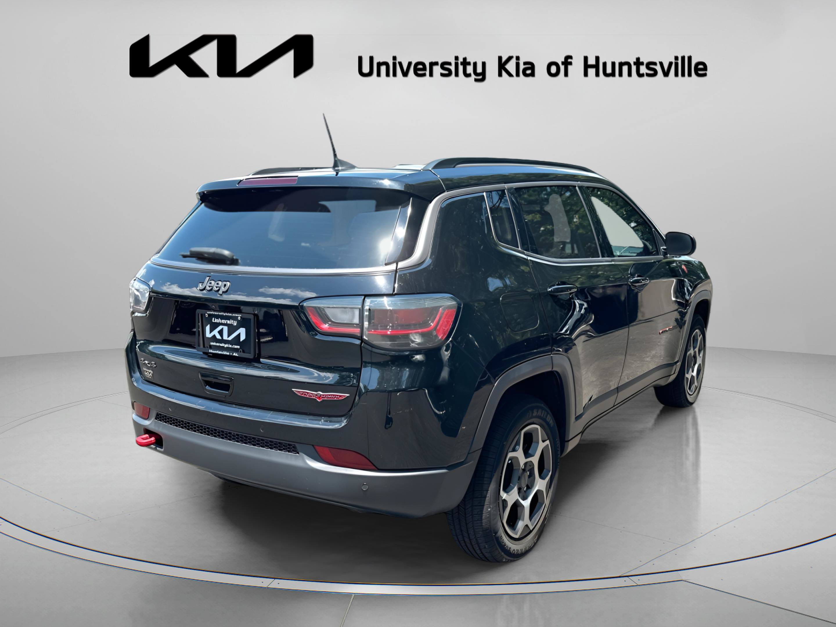 Used 2022 Jeep Compass Trailhawk w/ Trailhawk Elite Group AWD/4WD image 8