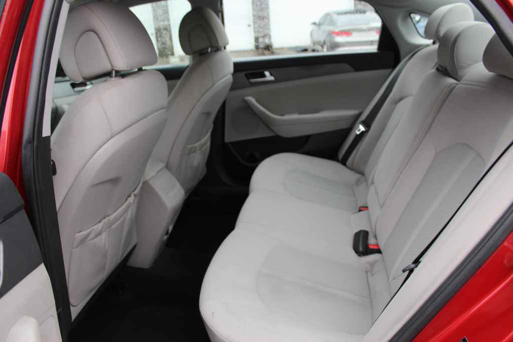 Used 2017 Hyundai Sonata SE image 23