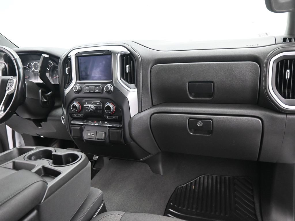 Used 2021 Chevrolet Silverado 1500 LT image 3