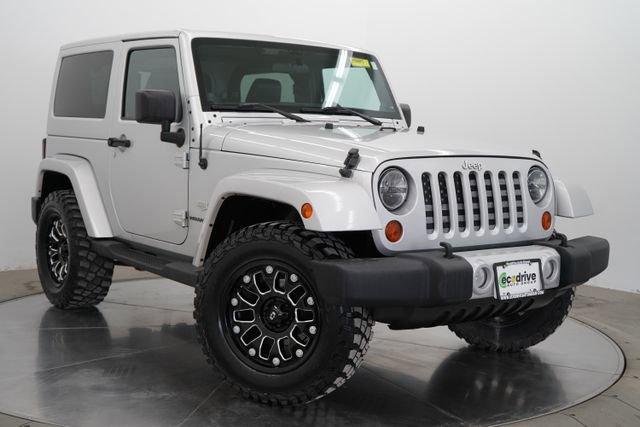 Used 2011 Jeep Wrangler Sahara w/ Dual Top Group image 3