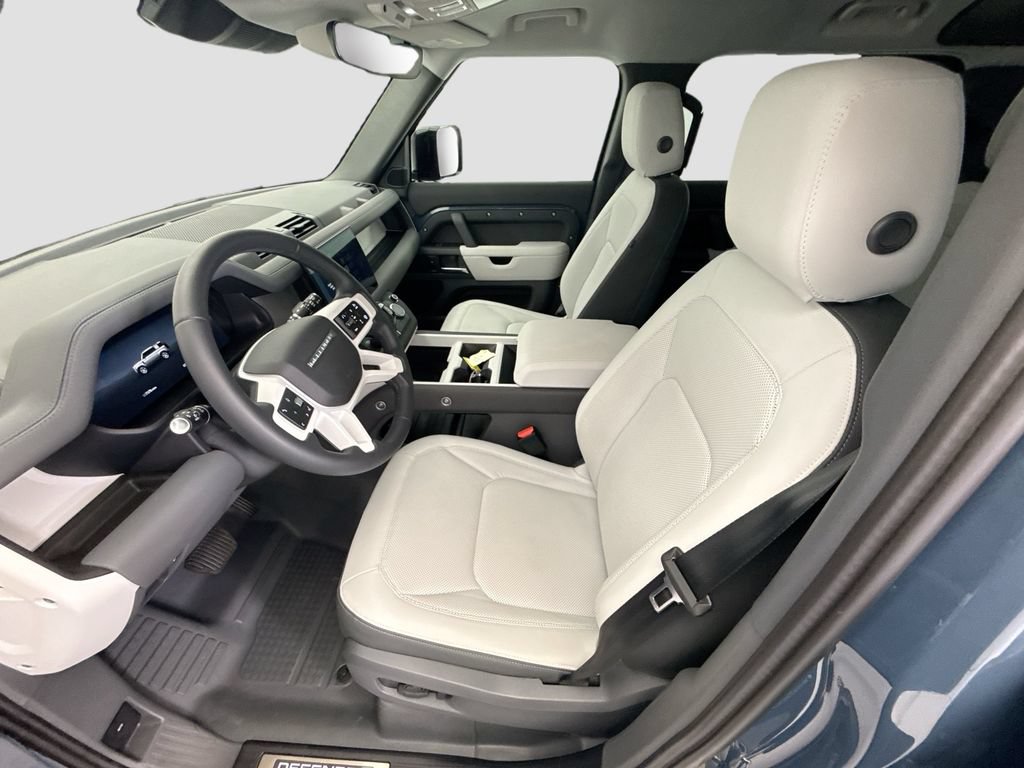 Certified 2025 Land Rover Defender 110 S AWD/4WD image 18