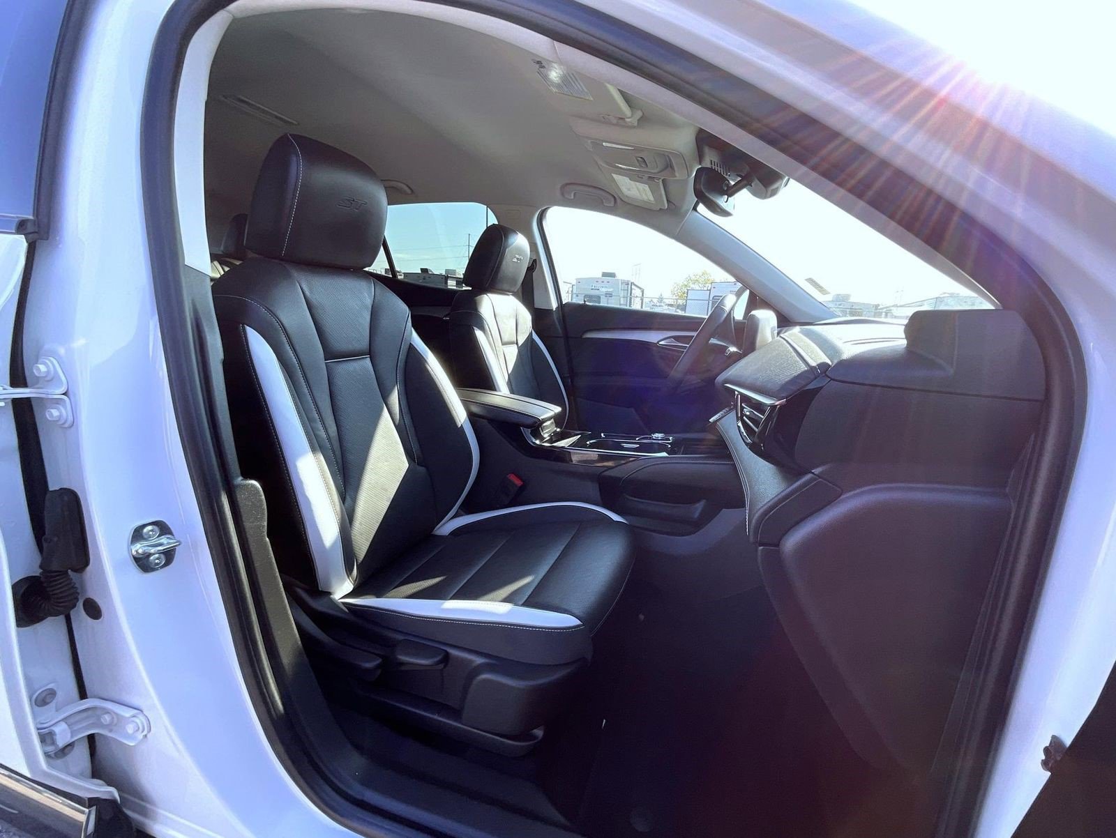 Certified 2024 Buick Envision Sport Touring image 15