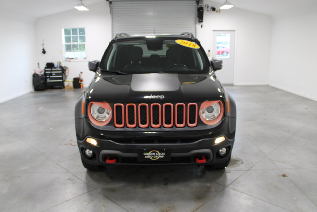 Used 2018 Jeep Renegade Trailhawk AWD/4WD image 3