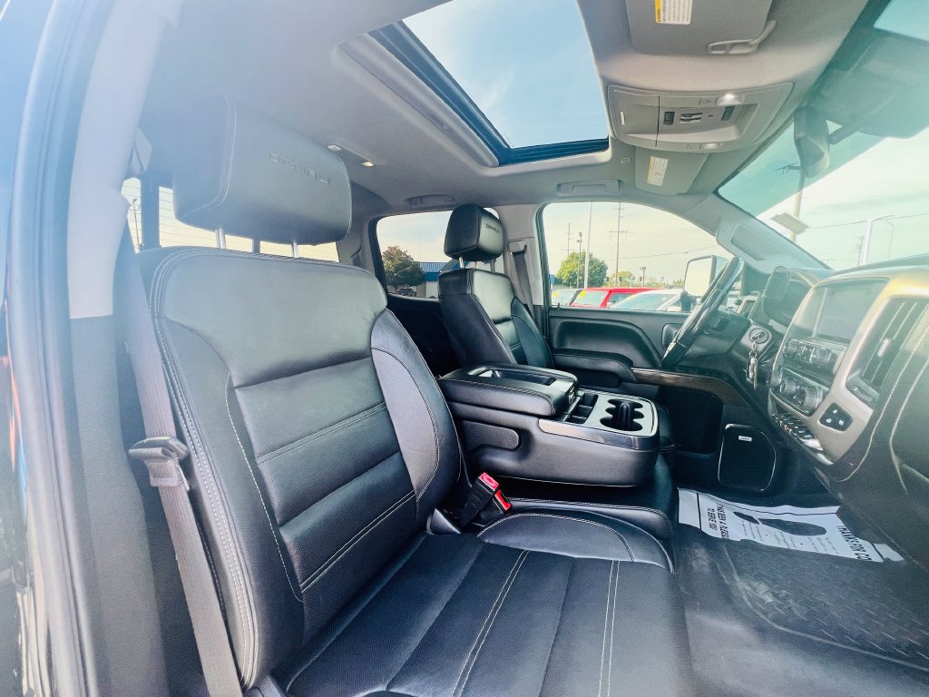Used 2018 GMC Sierra 3500 Denali w/ Duramax Plus Package AWD/4WD image 43