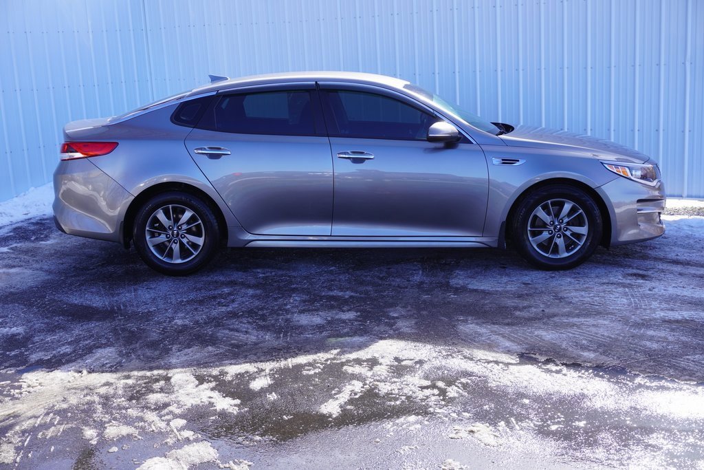 Used 2016 Kia Optima LX image 2