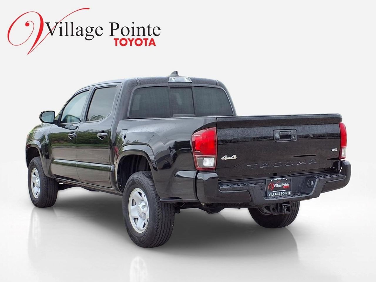Used 2023 Toyota Tacoma SR AWD/4WD image 4