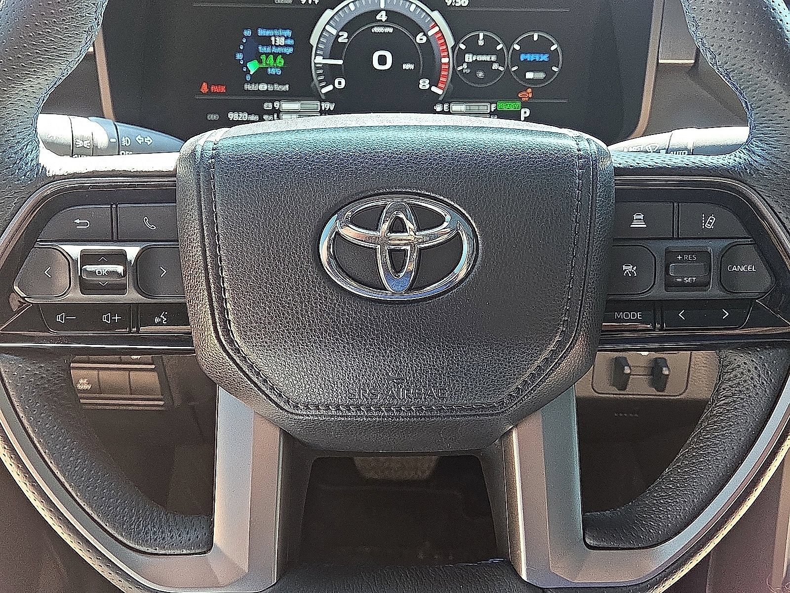 Used 2026 Toyota Tundra Platinum AWD/4WD image 31