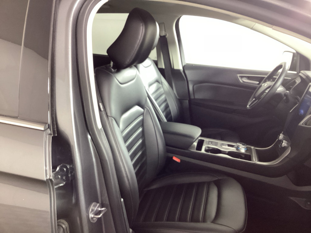 Used 2023 Ford Edge SEL w/ Convenience Package image 9