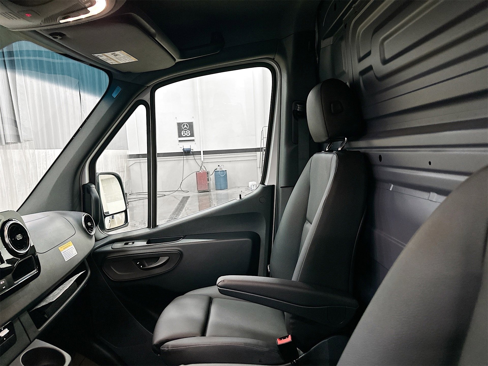 Certified 2025 Mercedes-Benz Sprinter 2500 image 23