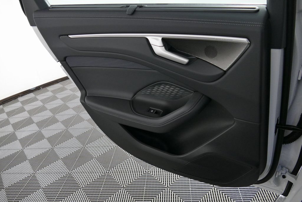 New 2026 Audi A6 Premium Plus AWD/4WD image 28