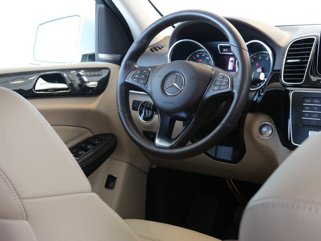 Used 2017 Mercedes-Benz GLE 350 4MATIC image 37