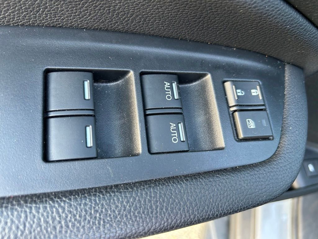 Used 2022 Honda Pilot TrailSport image 18