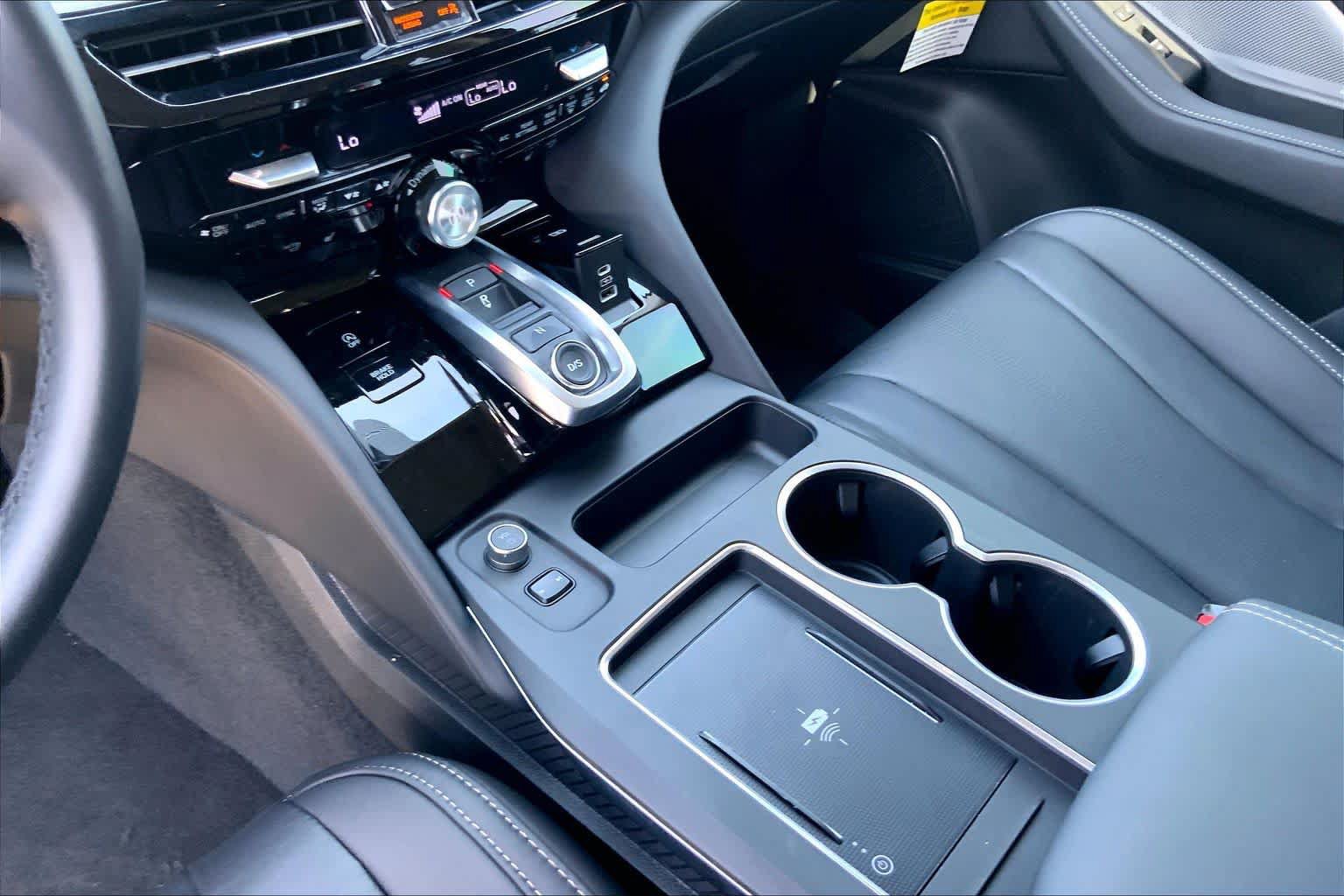 Used 2026 Acura MDX w/ Technology Package FWD image 16
