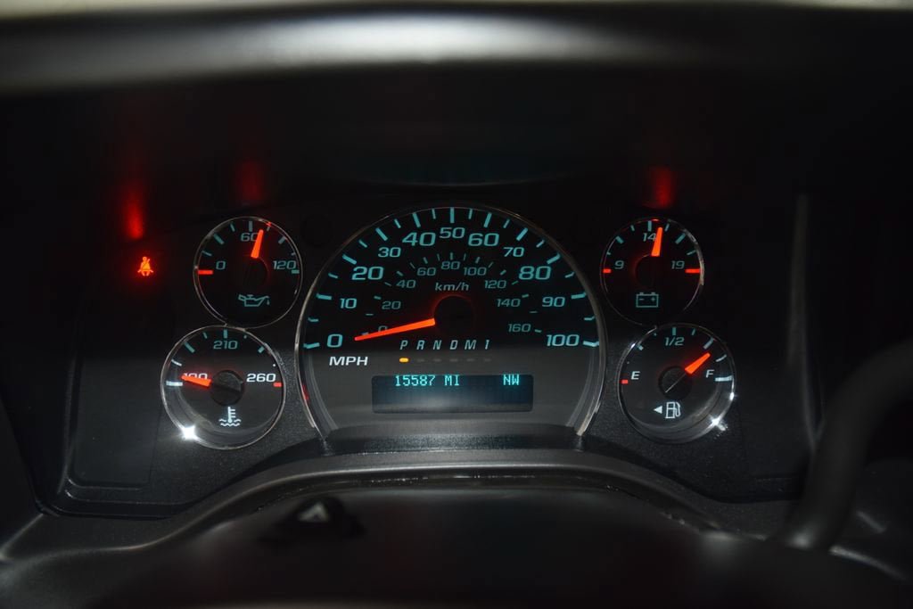 Used 2024 Chevrolet Express 3500 LT w/ LT Preferred Equipment Group RWD image 34