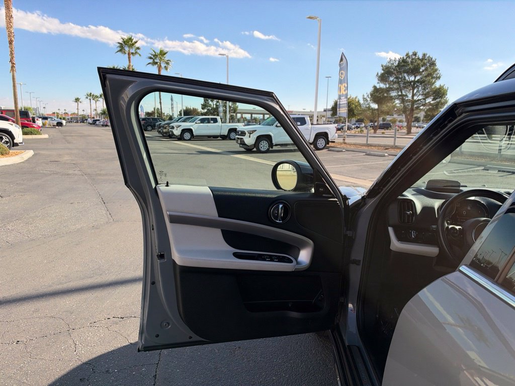 Used 2021 MINI Cooper Countryman S w/ Driver Assistance Package AWD/4WD image 13