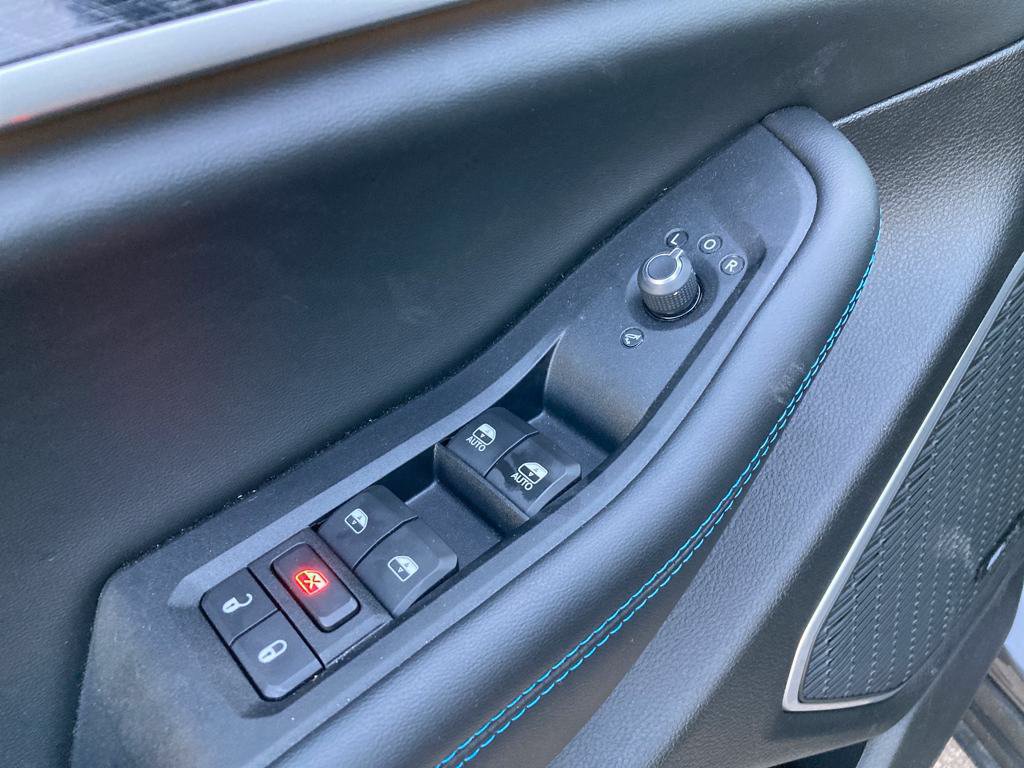 New 2024 Jeep Grand Cherokee Trailhawk w/ Advanced Protech Group II AWD/4WD image 12