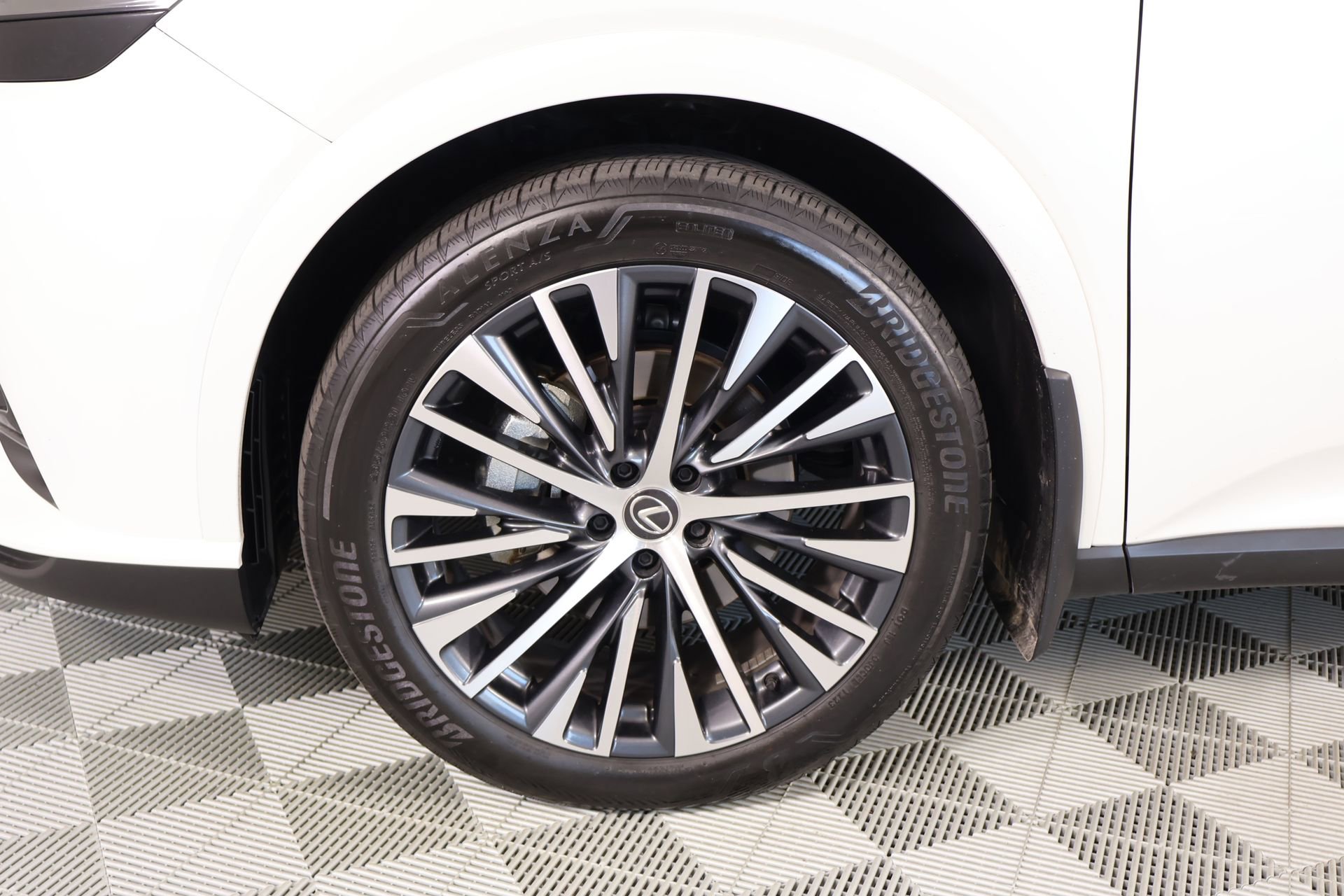 Used 2023 Lexus RX 350 Premium Plus w/ Cold Area Package FWD image 18