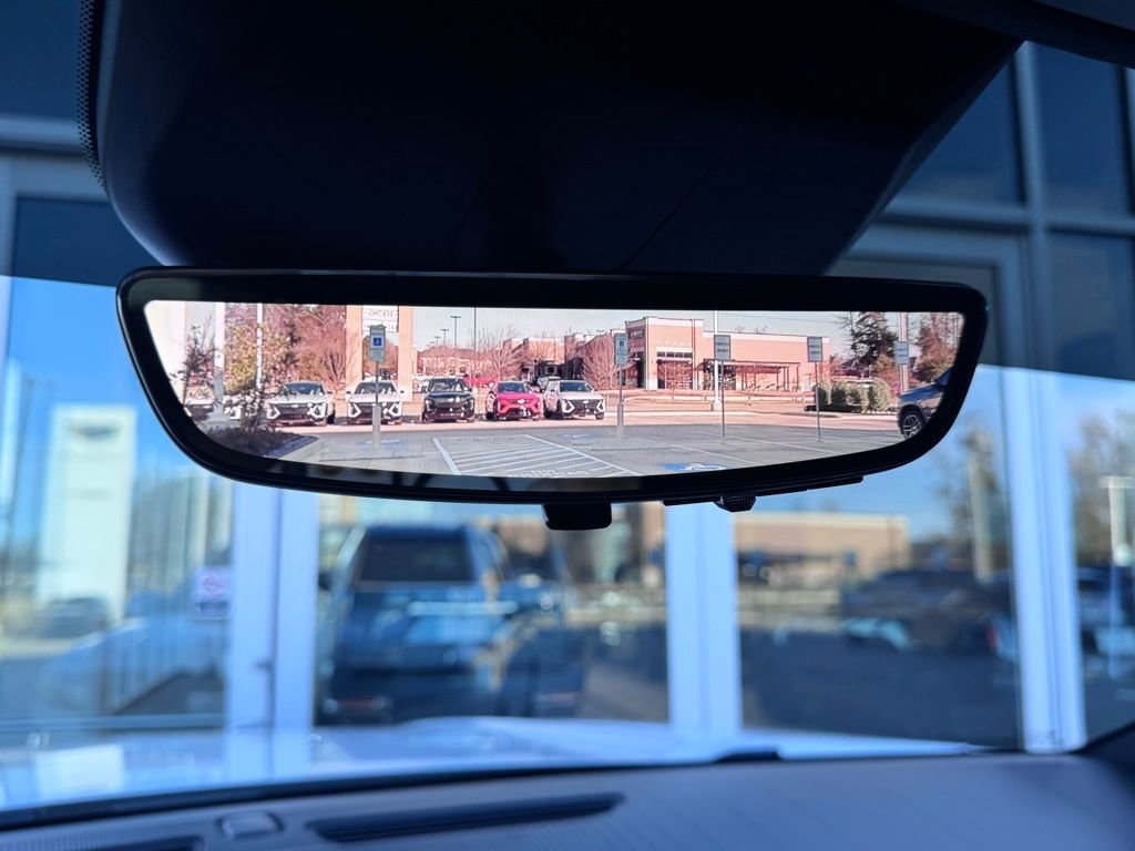 Used 2023 Cadillac Escalade ESV Sport Platinum w/ LPO, ONYX Package image 34