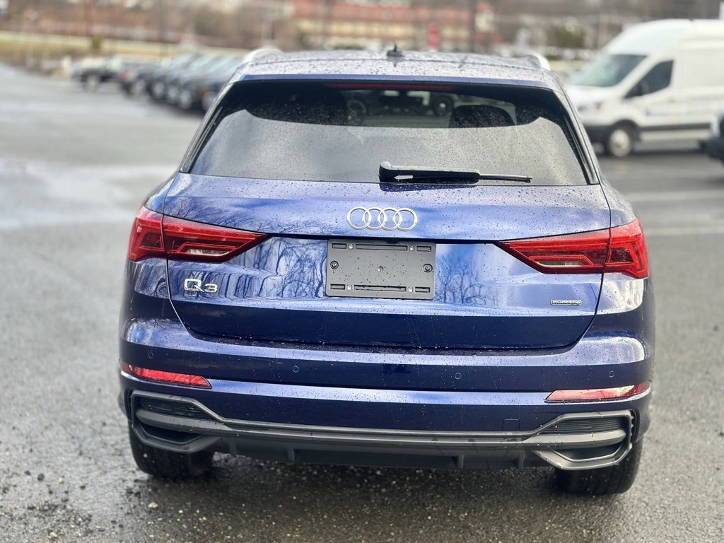 Certified 2025 Audi Q3 2.0T Premium w/ Convenience Package image 5