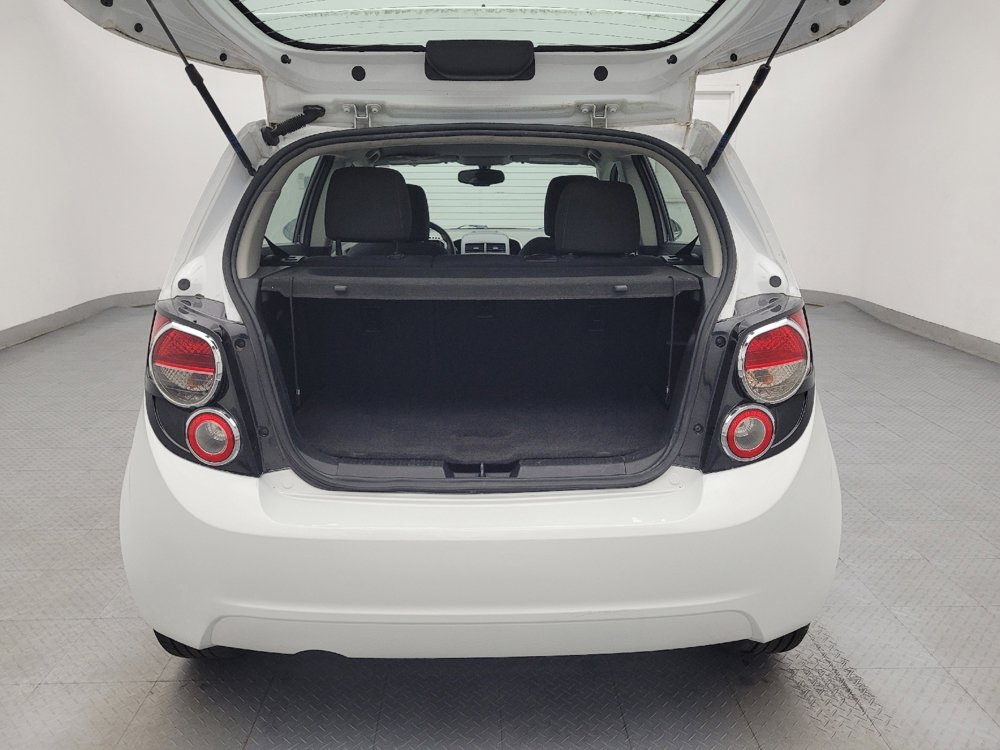 Used 2016 Chevrolet Sonic LT FWD image 29