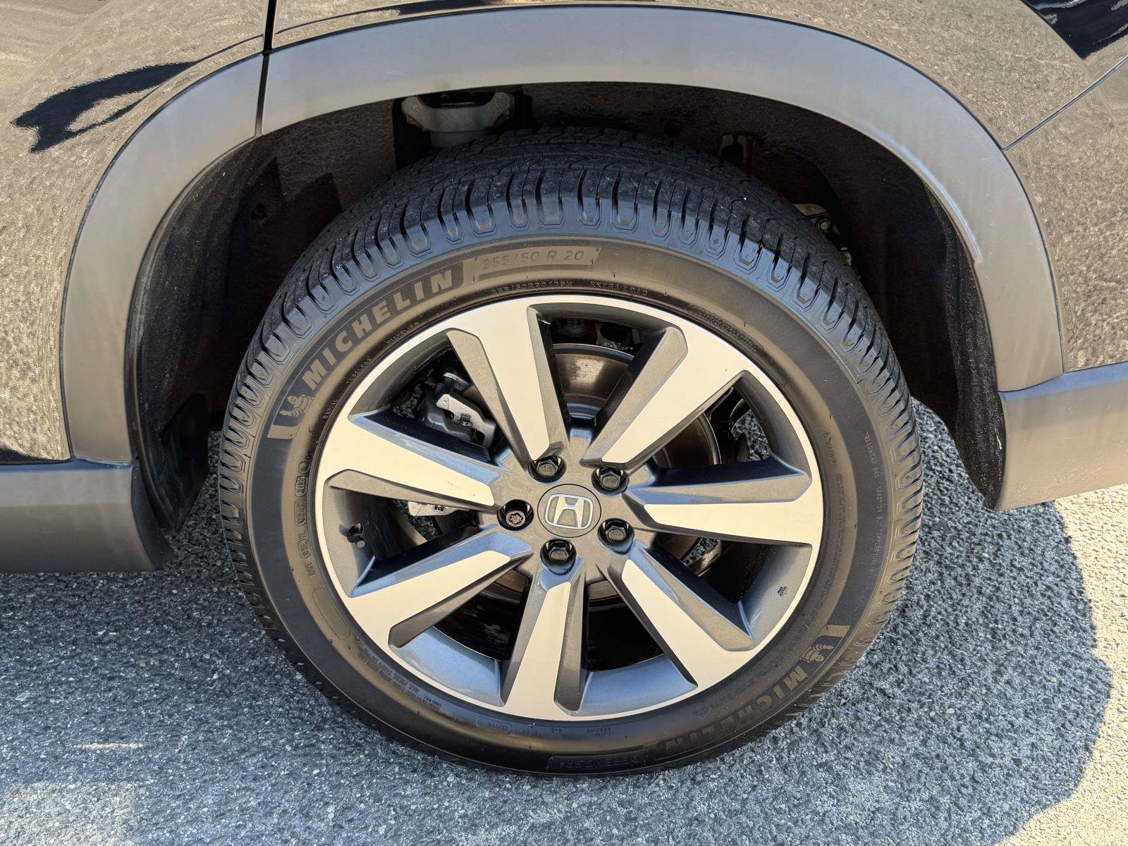 Used 2024 Honda Pilot Touring image 37