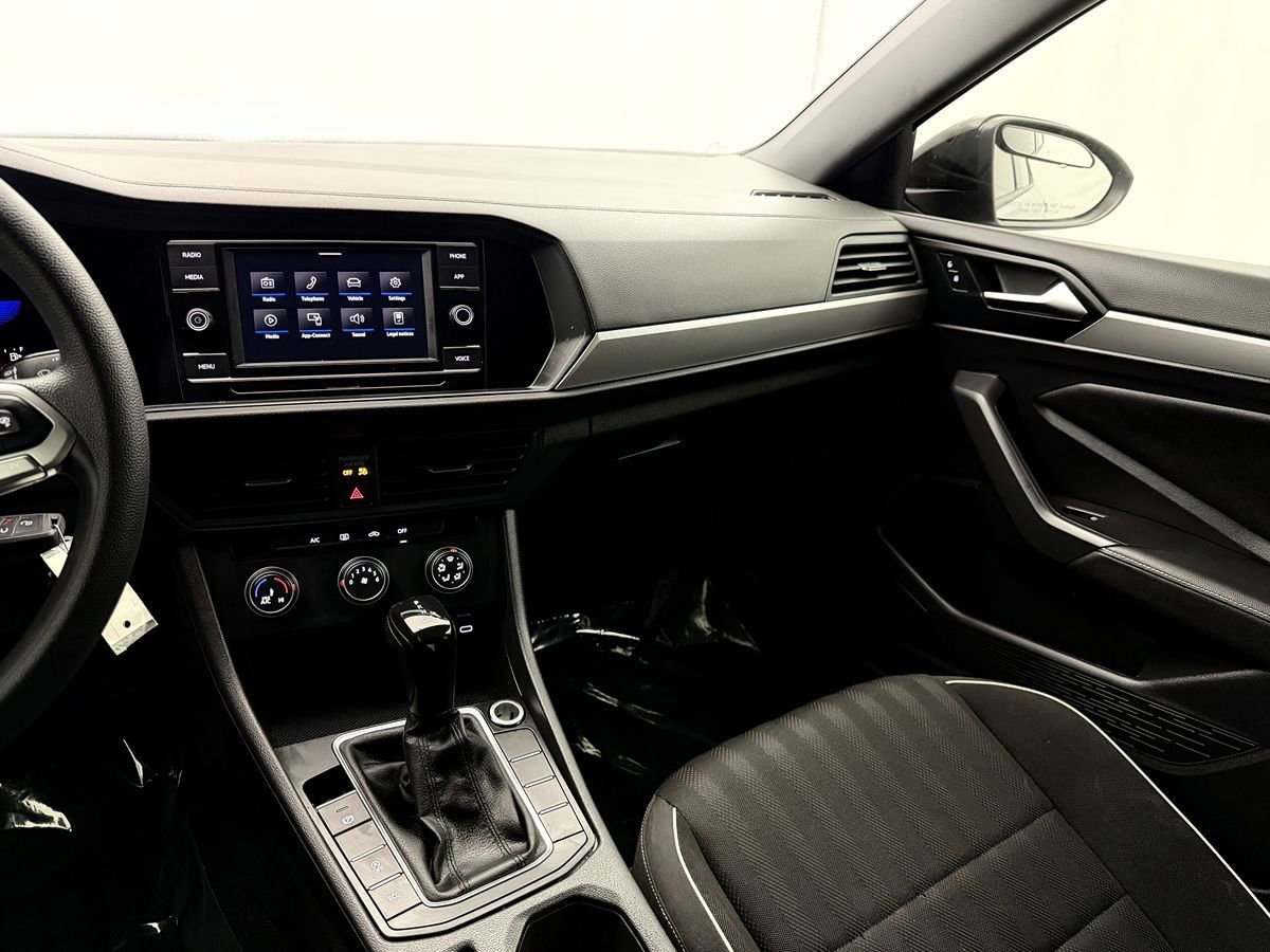 Used 2022 Volkswagen Jetta Sport FWD image 17