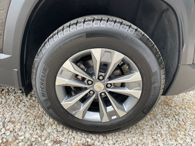Used 2025 Chevrolet Equinox LT AWD/4WD image 18