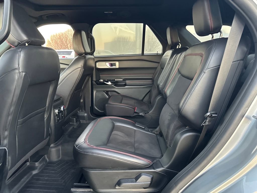 Used 2023 Ford Explorer ST-Line w/ Class IV Trailer Tow Package image 16