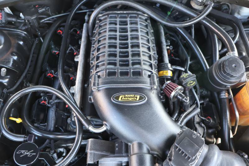 Used 2013 Dodge Challenger R/T RWD image 21