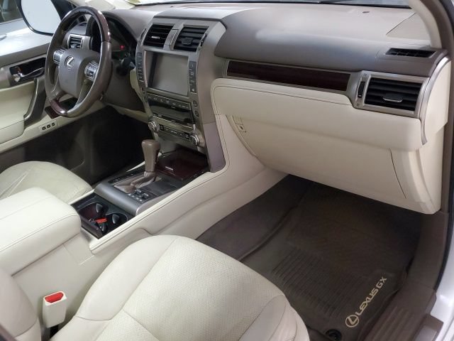 Used 2018 Lexus GX 460 Premium w/ Premium Package AWD/4WD image 26