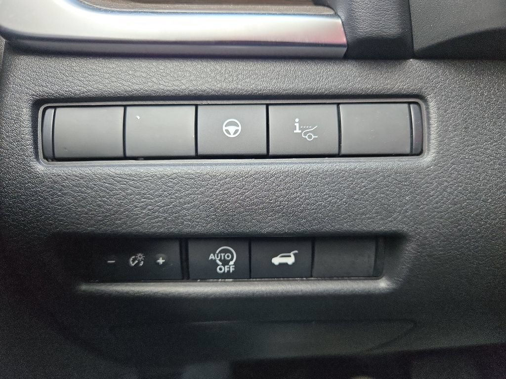 Certified 2026 Nissan Rogue Platinum w/ Platinum Premium Package AWD/4WD image 27