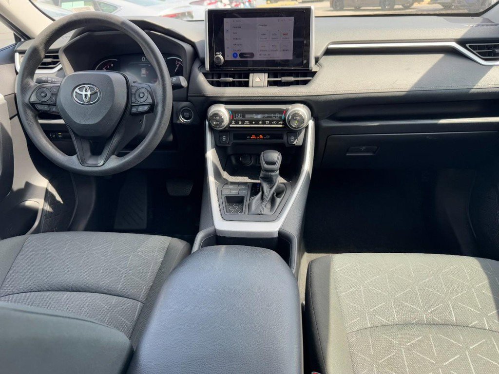 Used 2024 Toyota RAV4 XLE FWD image 13