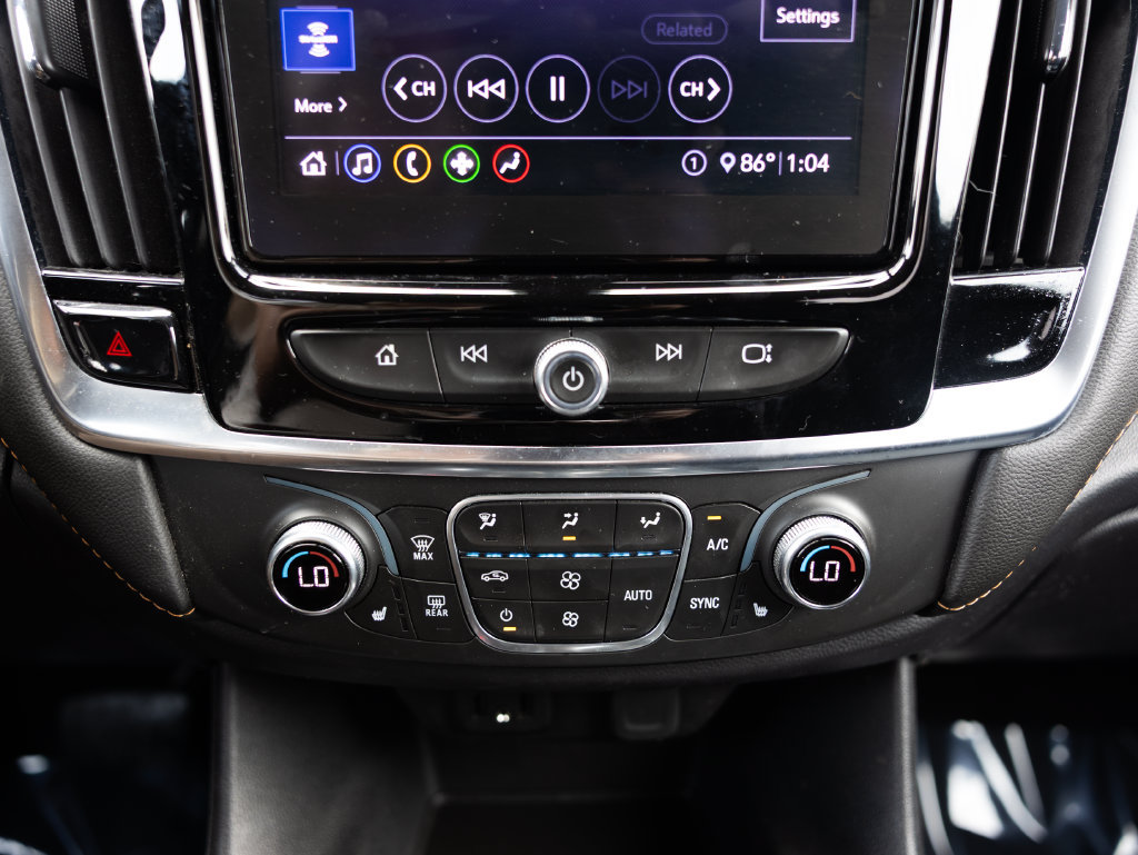 Used 2020 Chevrolet Traverse LT FWD image 23