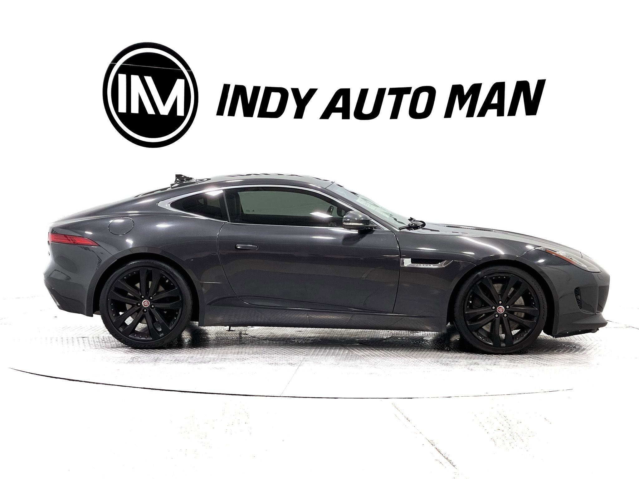 Used 2016 Jaguar F-TYPE S image 3