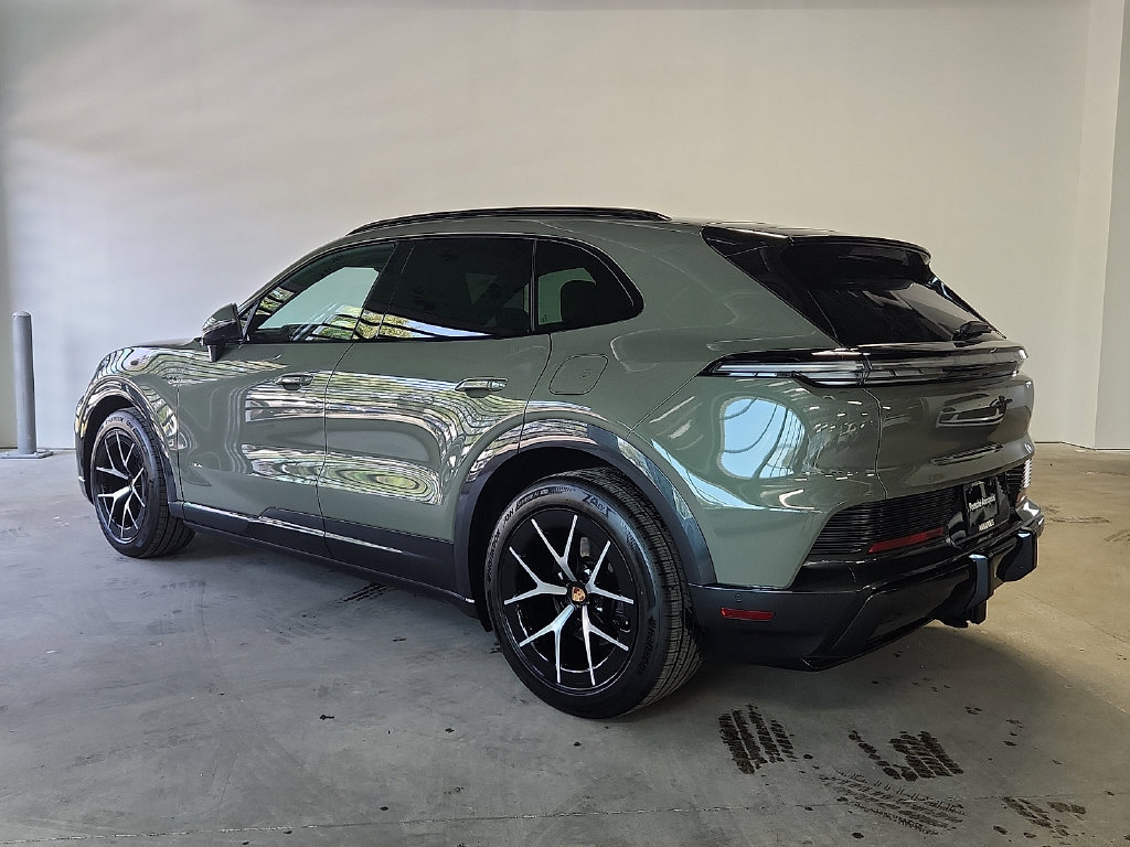 New 2026 Porsche Cayenne Electric AWD/4WD image 3