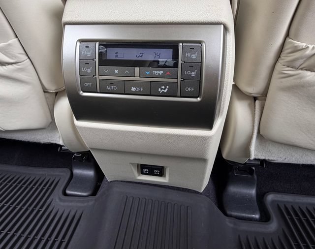 Used 2021 Lexus GX 460 Luxury w/ Sport Design Package AWD/4WD image 28