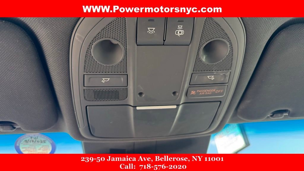 Used 2023 Genesis G70 2.0T image 40