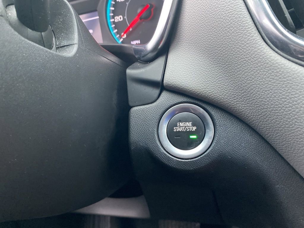 Used 2022 Chevrolet Equinox LS image 11