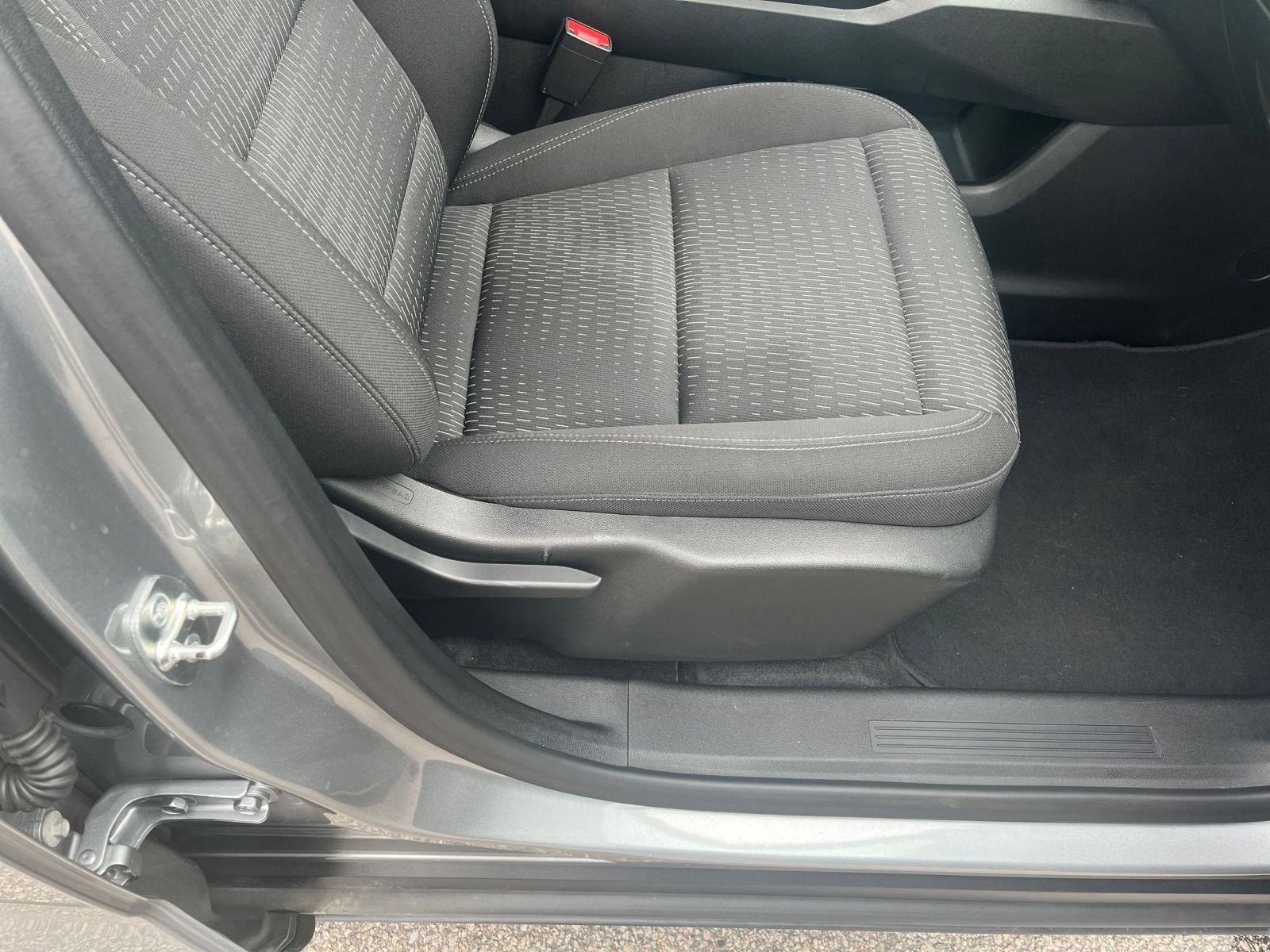 Used 2025 Chevrolet Equinox LT FWD image 22