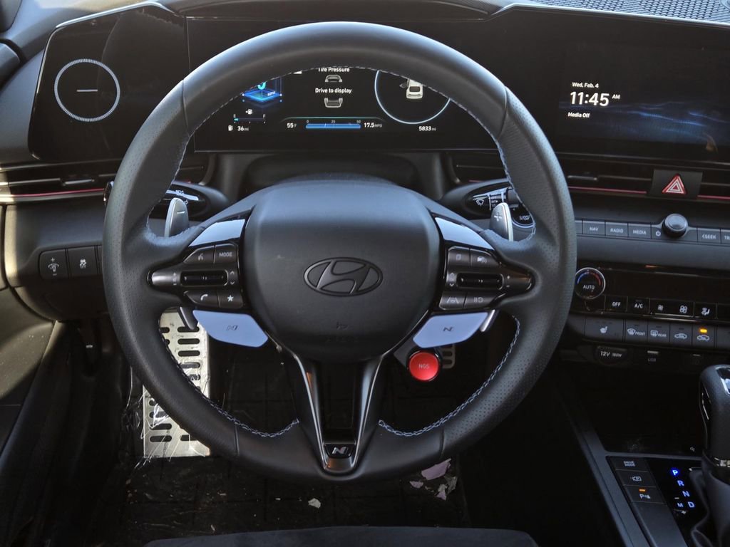 Used 2025 Hyundai Elantra N image 23