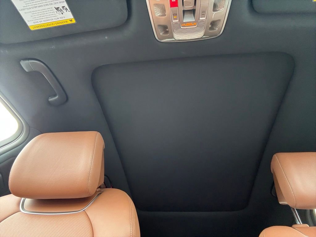 Used 2023 Genesis GV70 2.5T w/ Advanced Package image 45