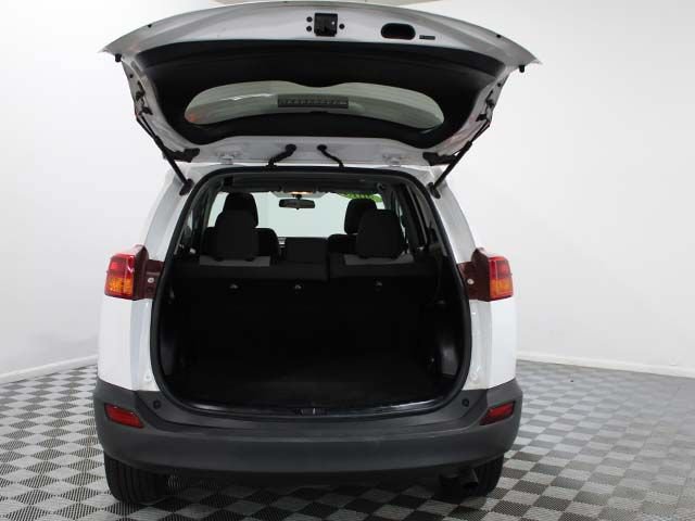Used 2013 Toyota RAV4 XLE AWD/4WD image 16