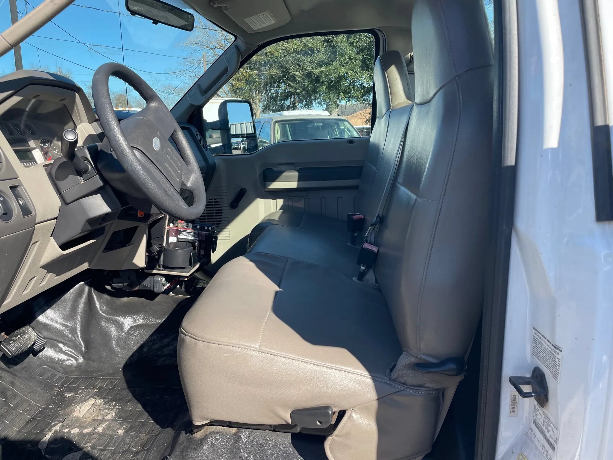 Used 2008 Ford F550 2WD Regular Cab Super Duty image 6