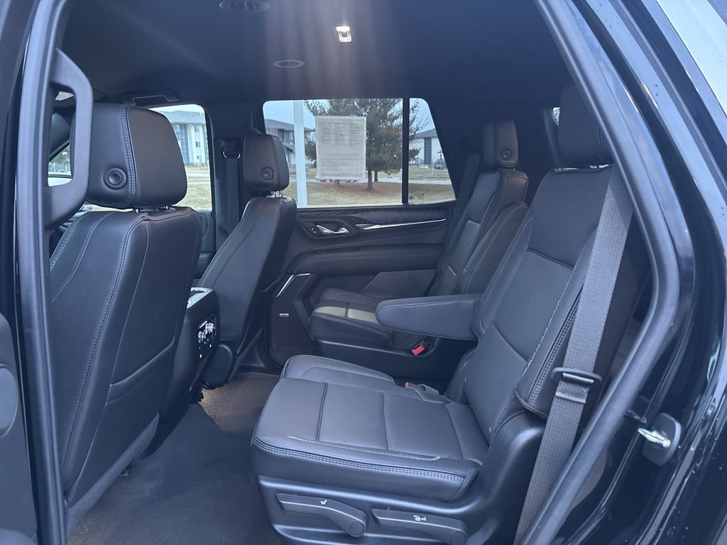 Used 2024 GMC Yukon Denali AWD/4WD image 38