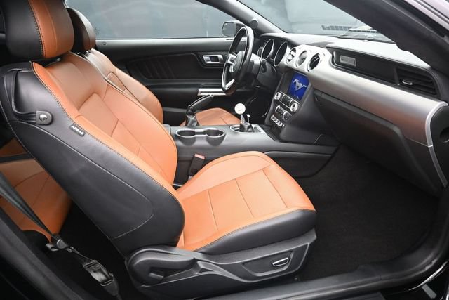 Used 2019 Ford Mustang GT Premium w/ Black Accent Package RWD image 21