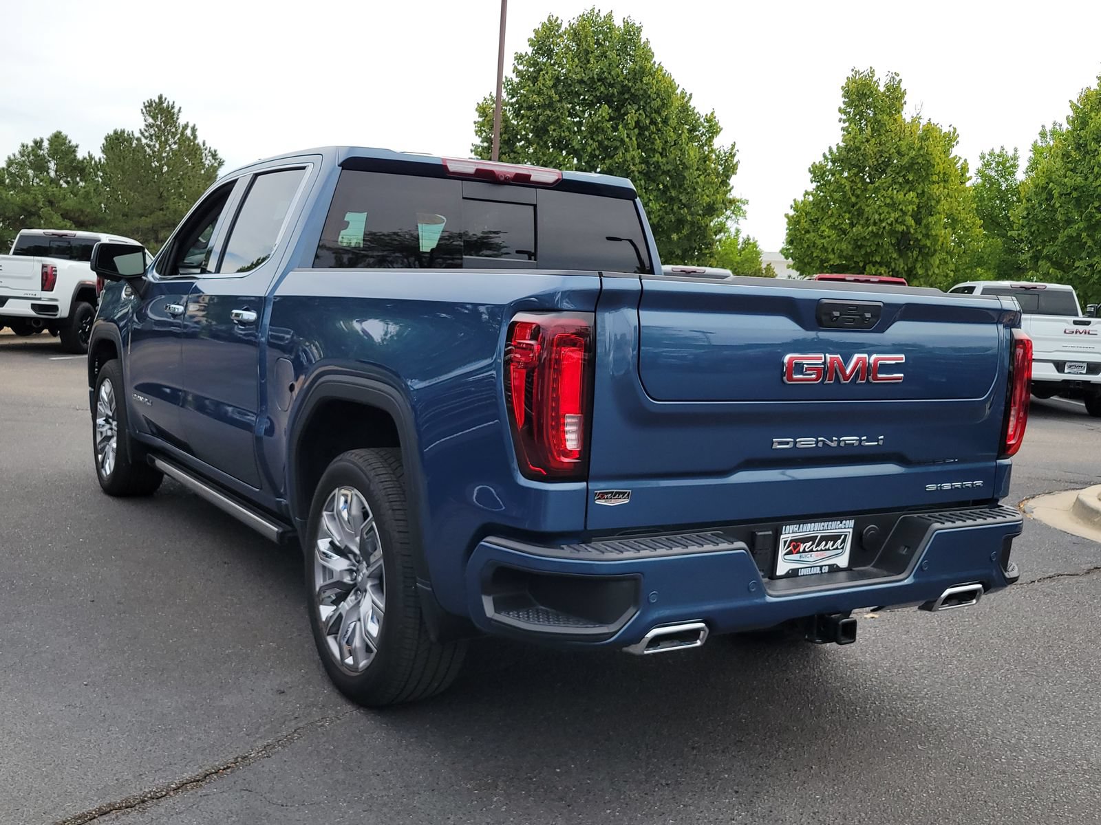 Used 2025 GMC Sierra 1500 Denali w/ Denali Reserve Package AWD/4WD image 5